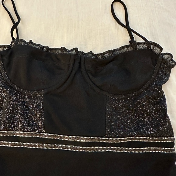 h:ours El Dorado Dress in Gold Glitter (7) - Picture 6 of 7